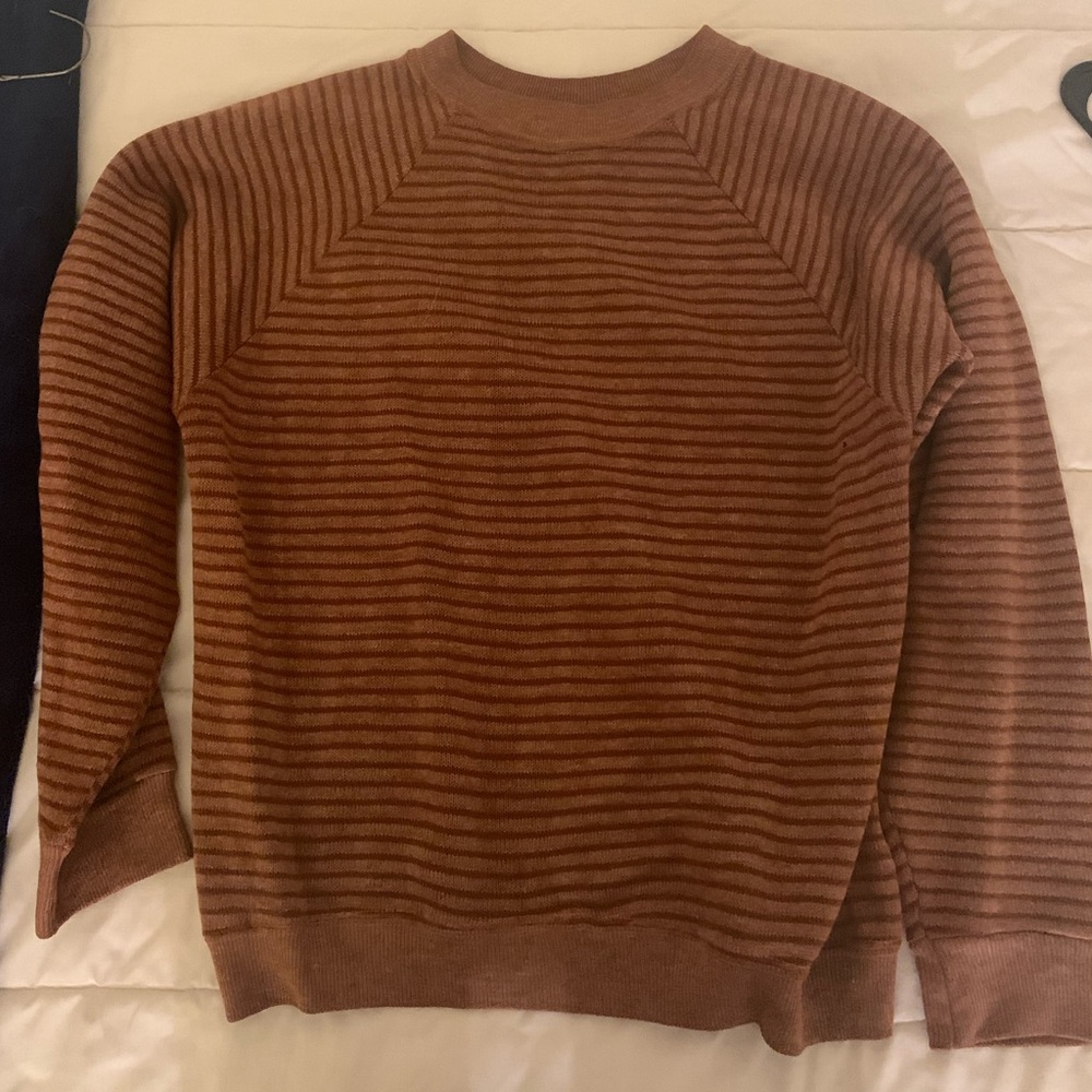 Oversized pullover sweater